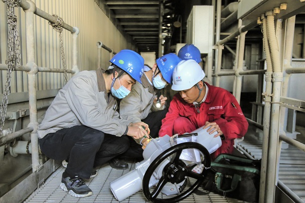 福建鸿山发电公司特护行动巧治缺陷力御寒潮