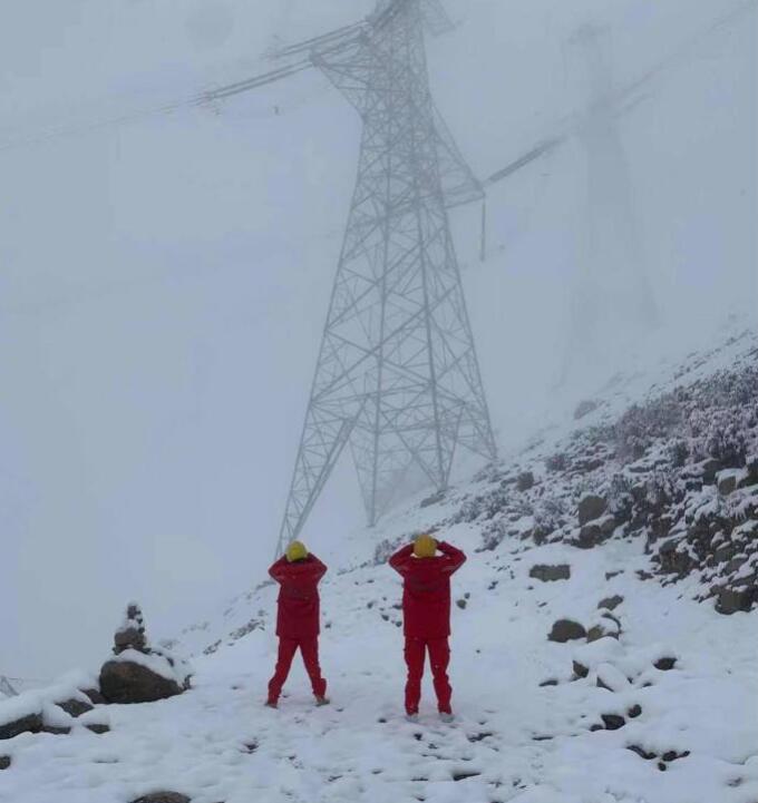 风雪中的守望