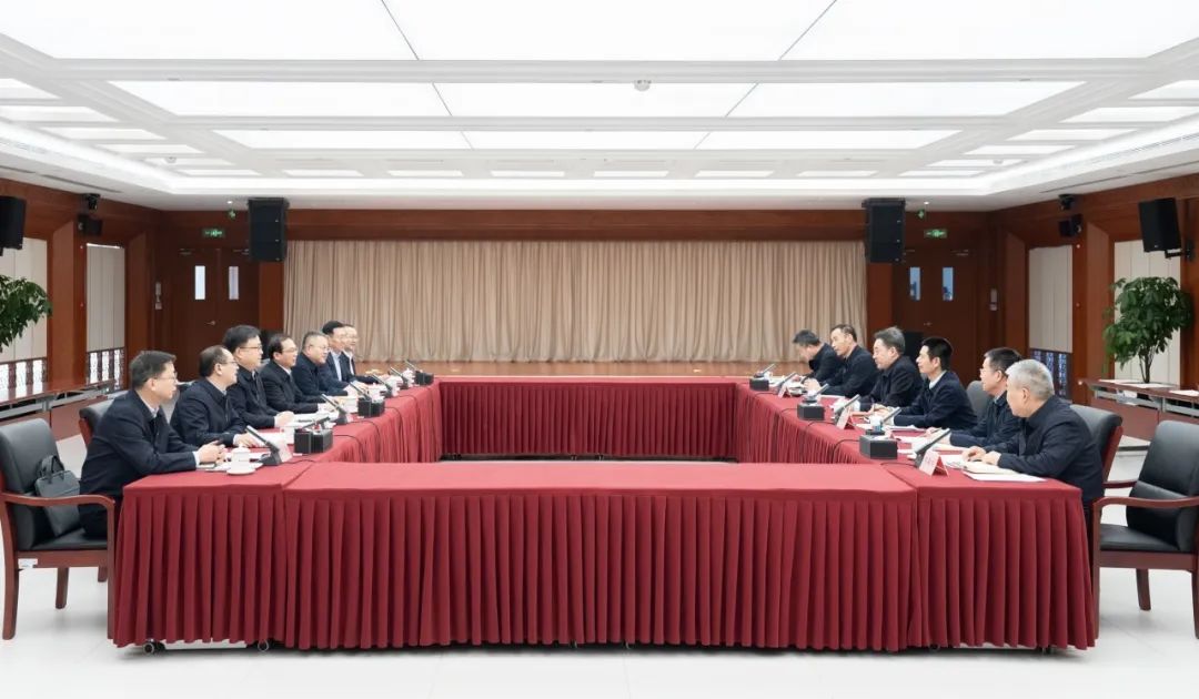 华电集团江毅、叶向东拜会国家能源局党组书记、局长王宏志