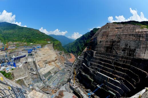 金沙江白鹤滩水电站全面开工建设