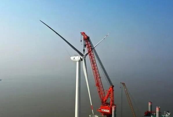 华能灌云海上风电项目首批6.45MW机组成功并网发电