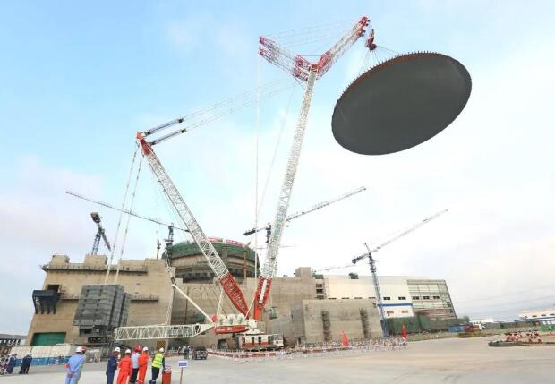 华龙一号全球示范工程福清核电6号机组外穹顶吊装完成 ​