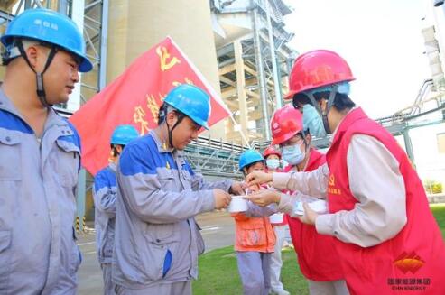 国华电力惠州热电厂党员争当防汛“排头兵”
