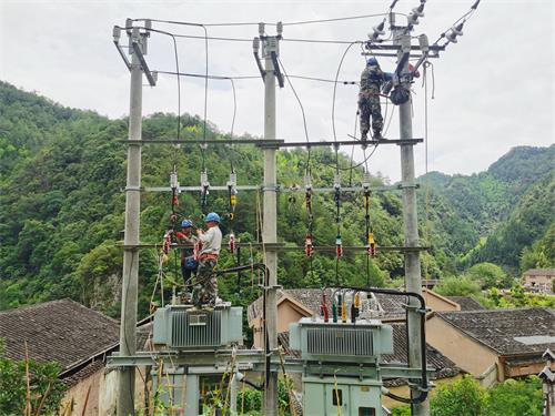 国网寿宁县供电公司：炎夏施工“不停电” 应急发电“送清凉”