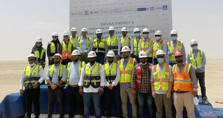 迪拜五期900兆瓦光伏项目三期工程开工